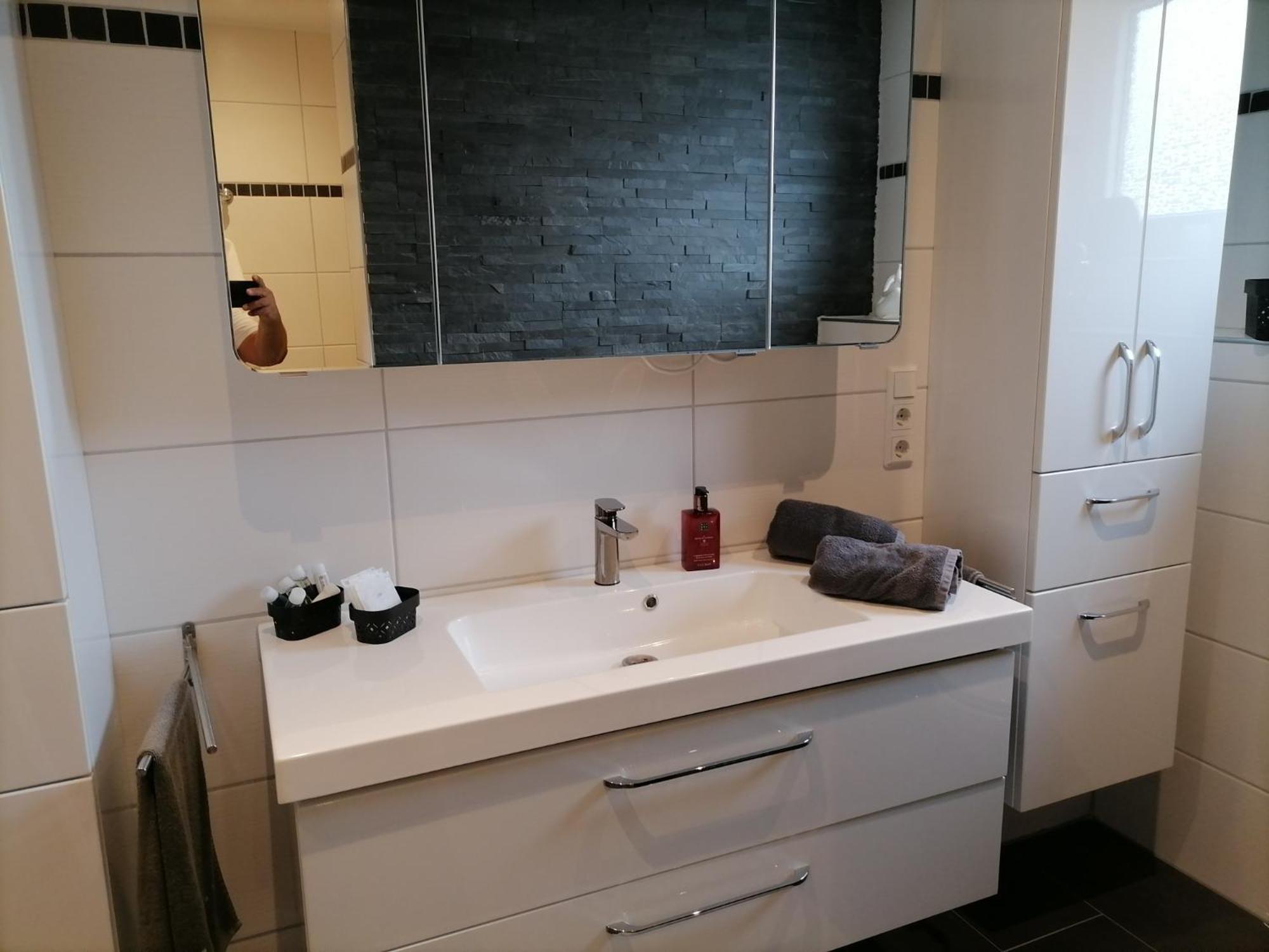 Premium Ferienwohnung "Christine ", Zentrale Ruhige Stadtlage 100 Qm Ebenerdige Dusche Terasse Kaminofen Zweibrücken Extérieur photo